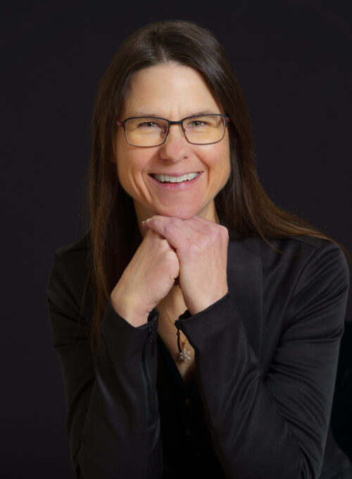 Mélanie Ruel, auteure, marraine littéraire et révélatrice de manuscrits